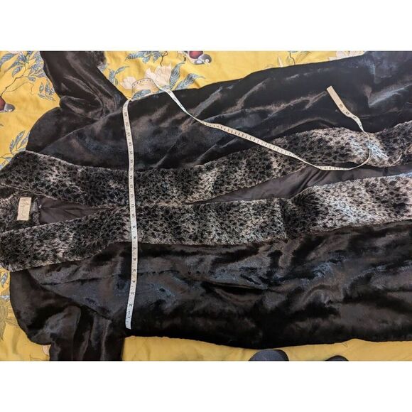 Vintage Cache Women’s Medium Black Acrylic Luxury Fur Overcoat Long Jacket - Picture 6 of 6